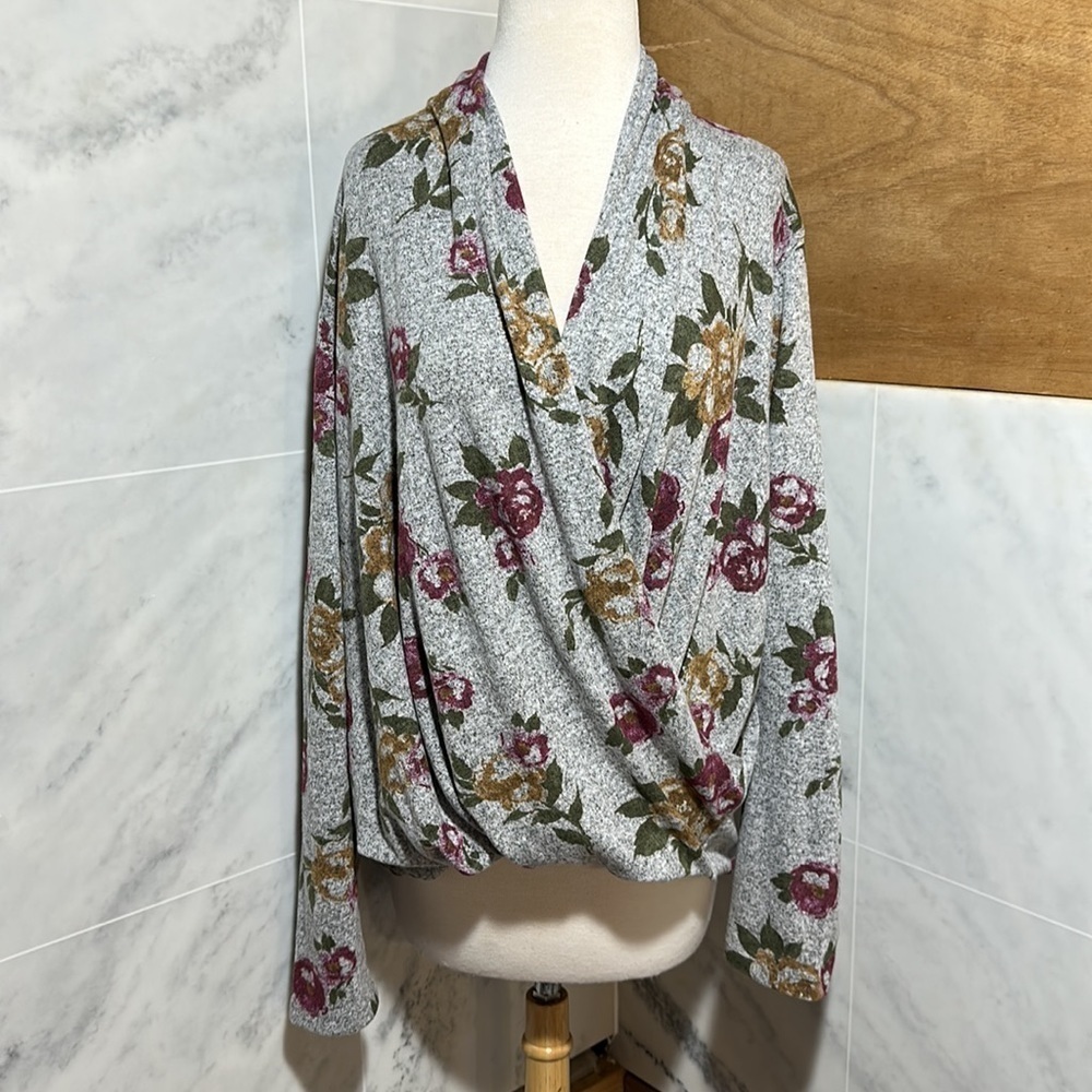 Pleione top shirt pull over size L